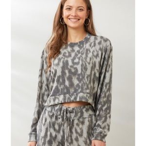 BlankNYC leopard lounge sweatshirt XS worn once
